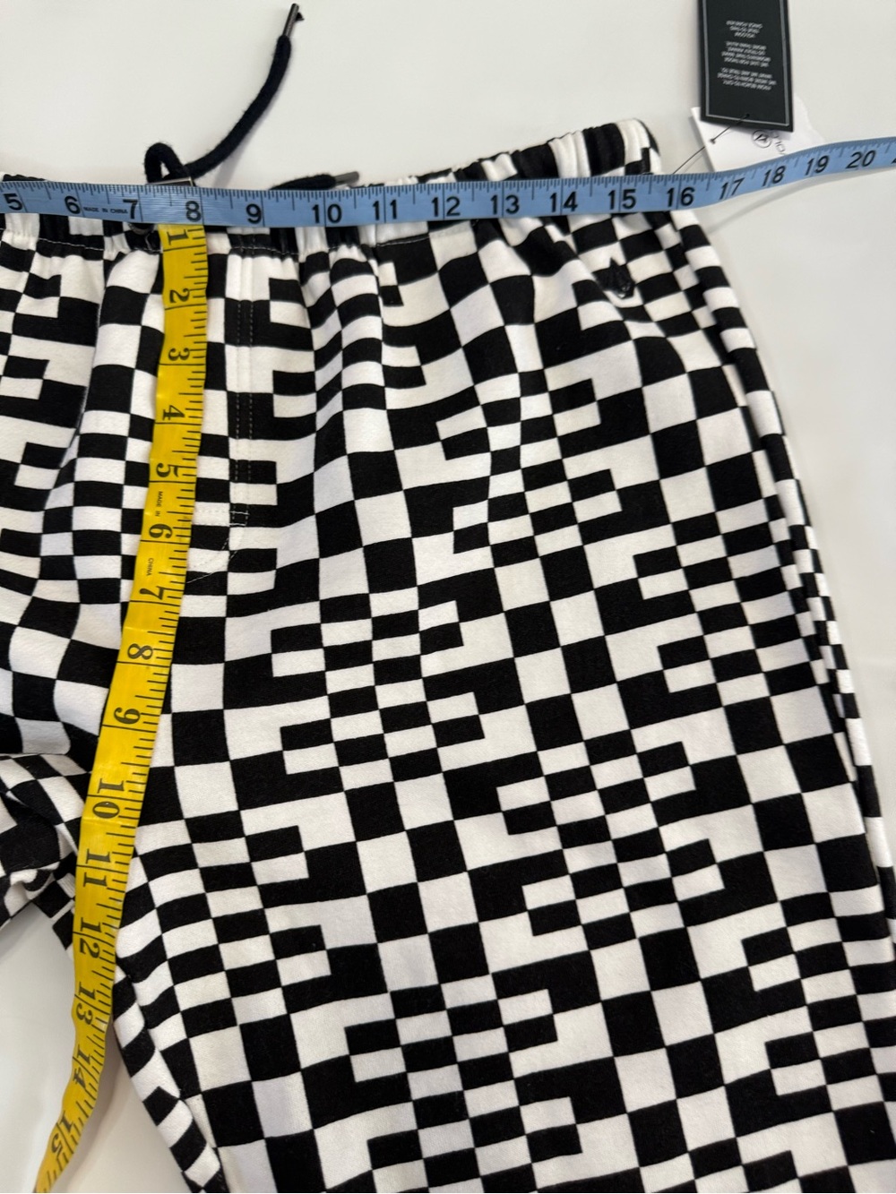 Volcom NWT Black & White Checkerboard Jogger Pants In size medium - Picture 12 of 16